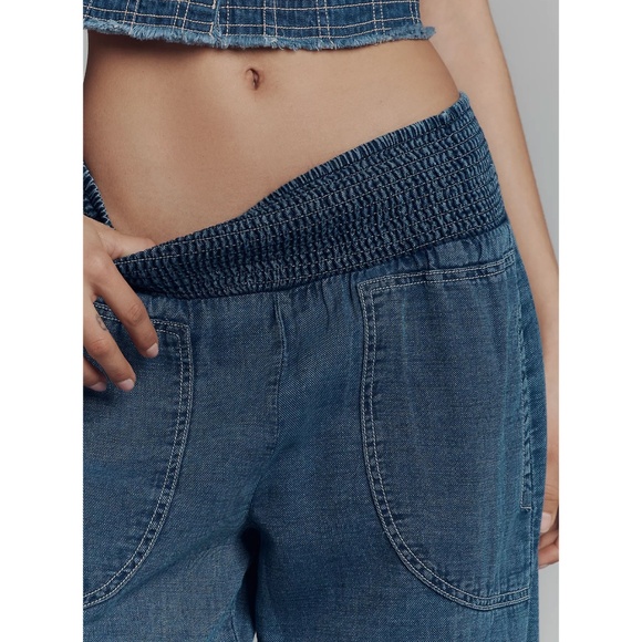 Anthropologie Pilcro The Reese Smocked Denim Pull-On Barrel Pants Large - Picture 4 of 15
